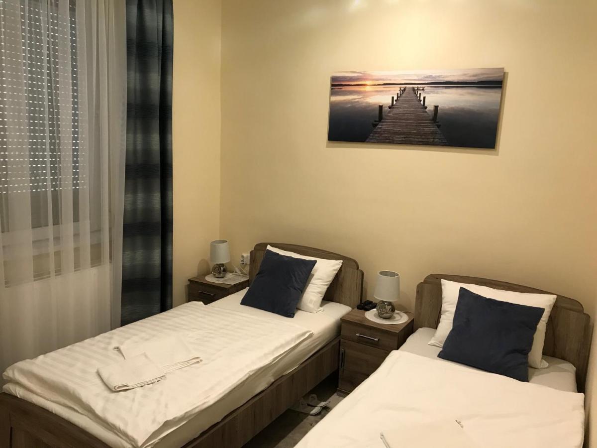 Classic Apartman Сегед Экстерьер фото