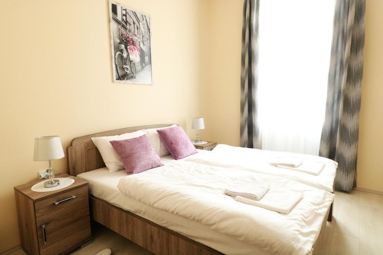 Classic Apartman Сегед Экстерьер фото